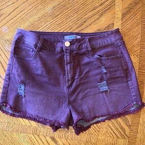 Refuge Womens size 8 burgundy shorts